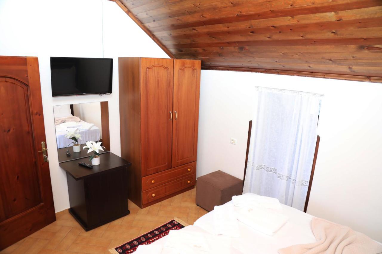 --Hotel Deal-- Rooms With Castle View Krujë Esterno foto