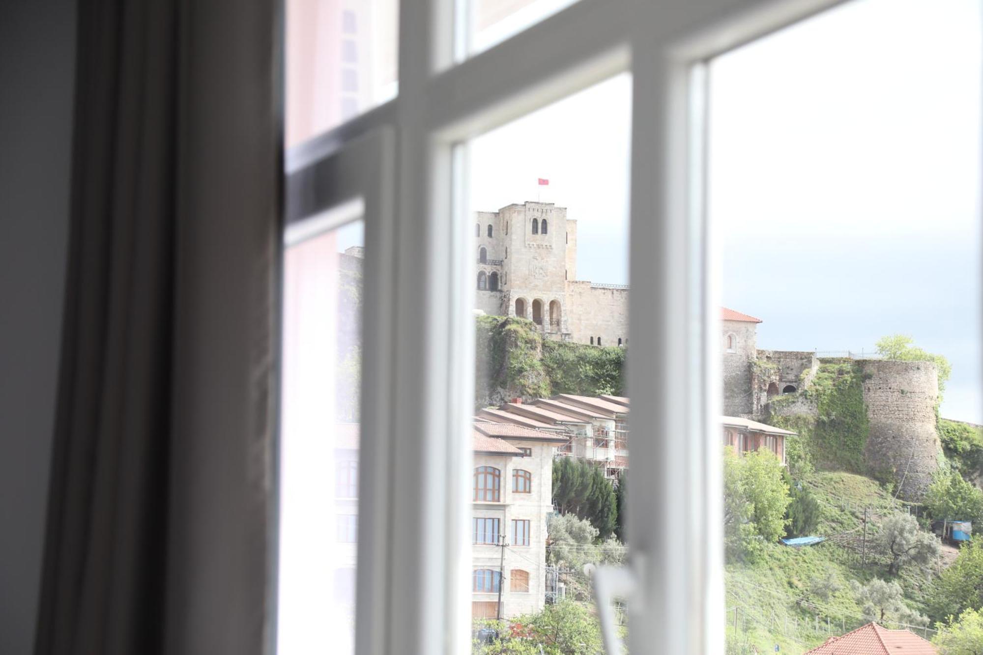 --Hotel Deal-- Rooms With Castle View Krujë Esterno foto