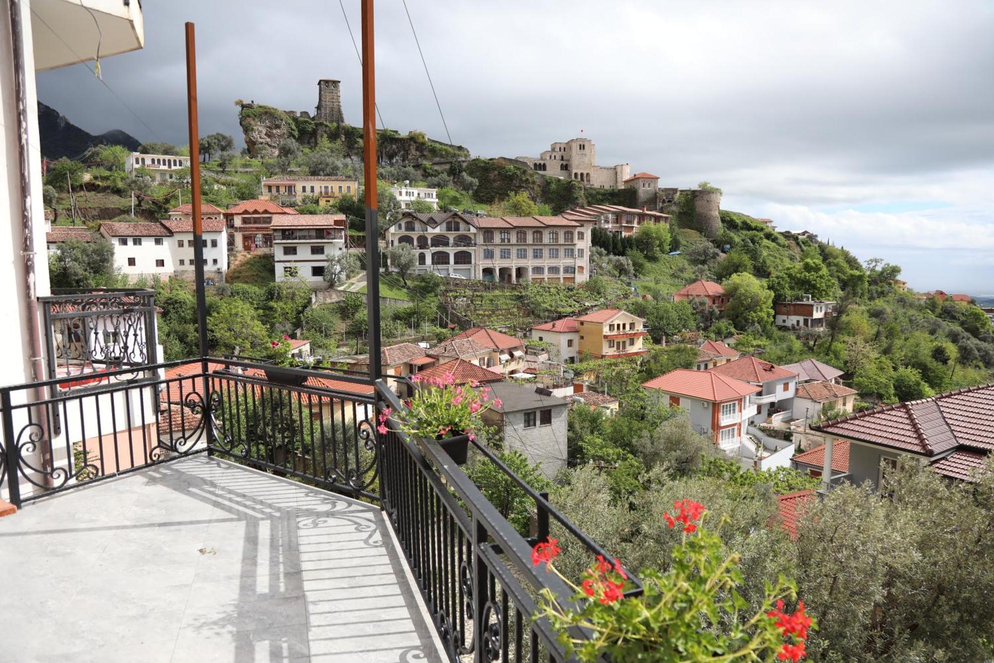 --Hotel Deal-- Rooms With Castle View Krujë Esterno foto