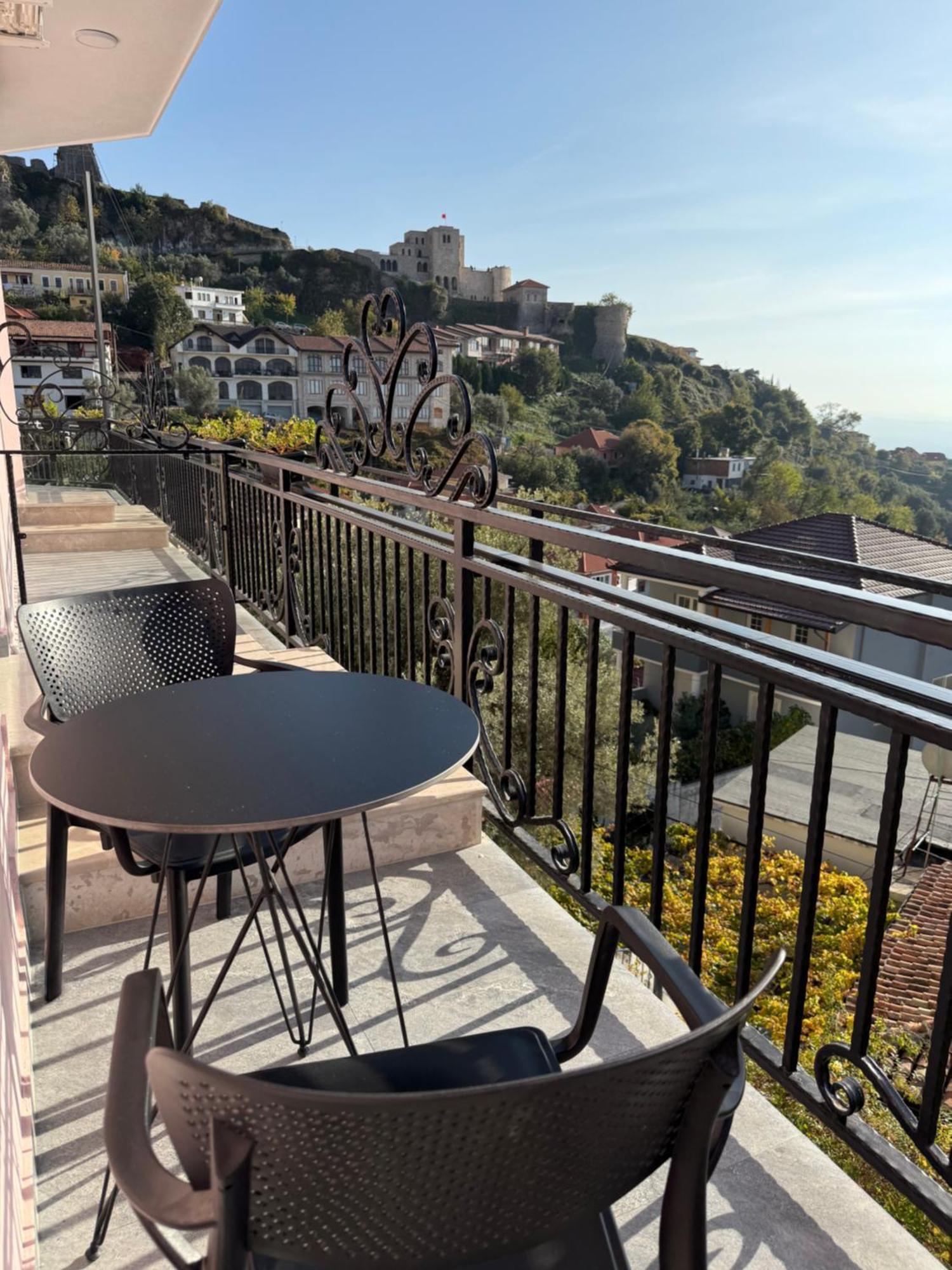 --Hotel Deal-- Rooms With Castle View Krujë Esterno foto