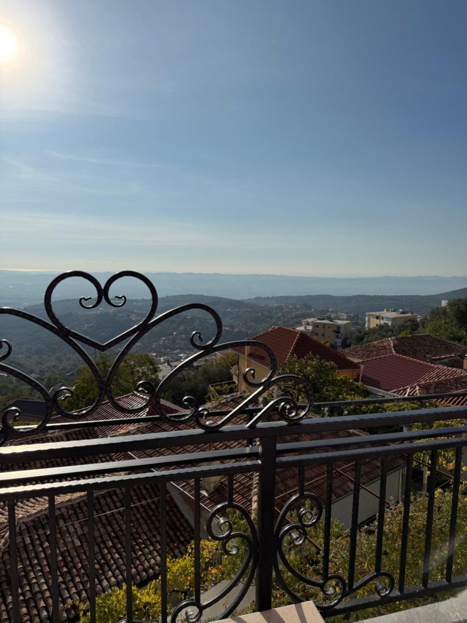 --Hotel Deal-- Rooms With Castle View Krujë Esterno foto