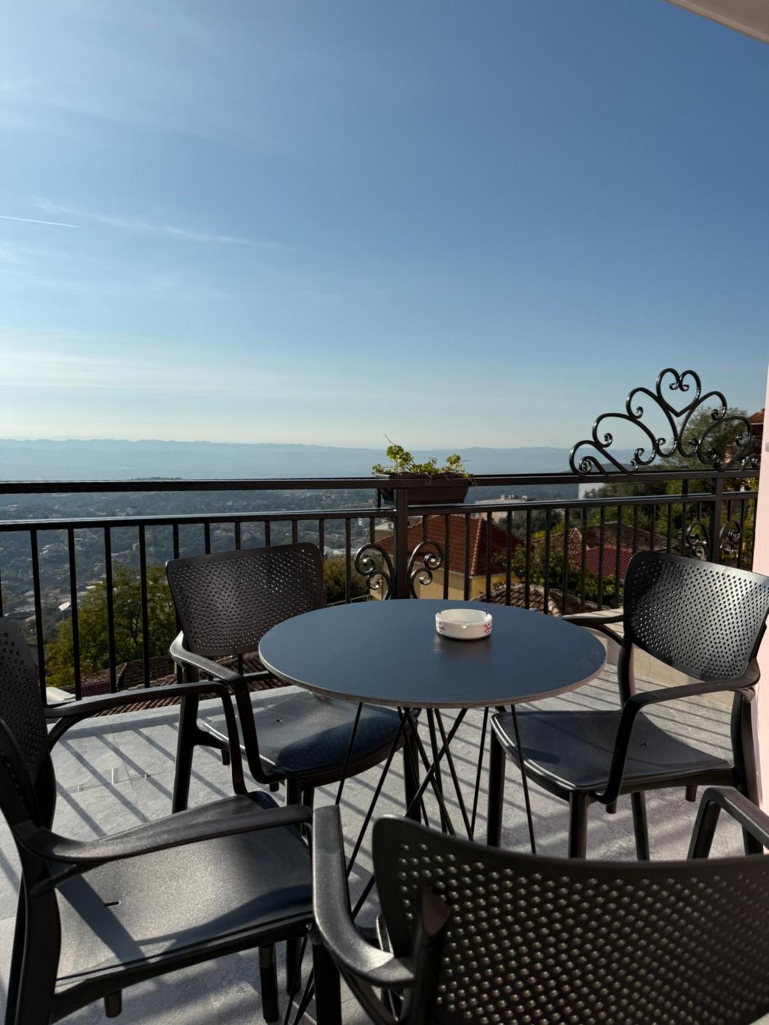 --Hotel Deal-- Rooms With Castle View Krujë Esterno foto