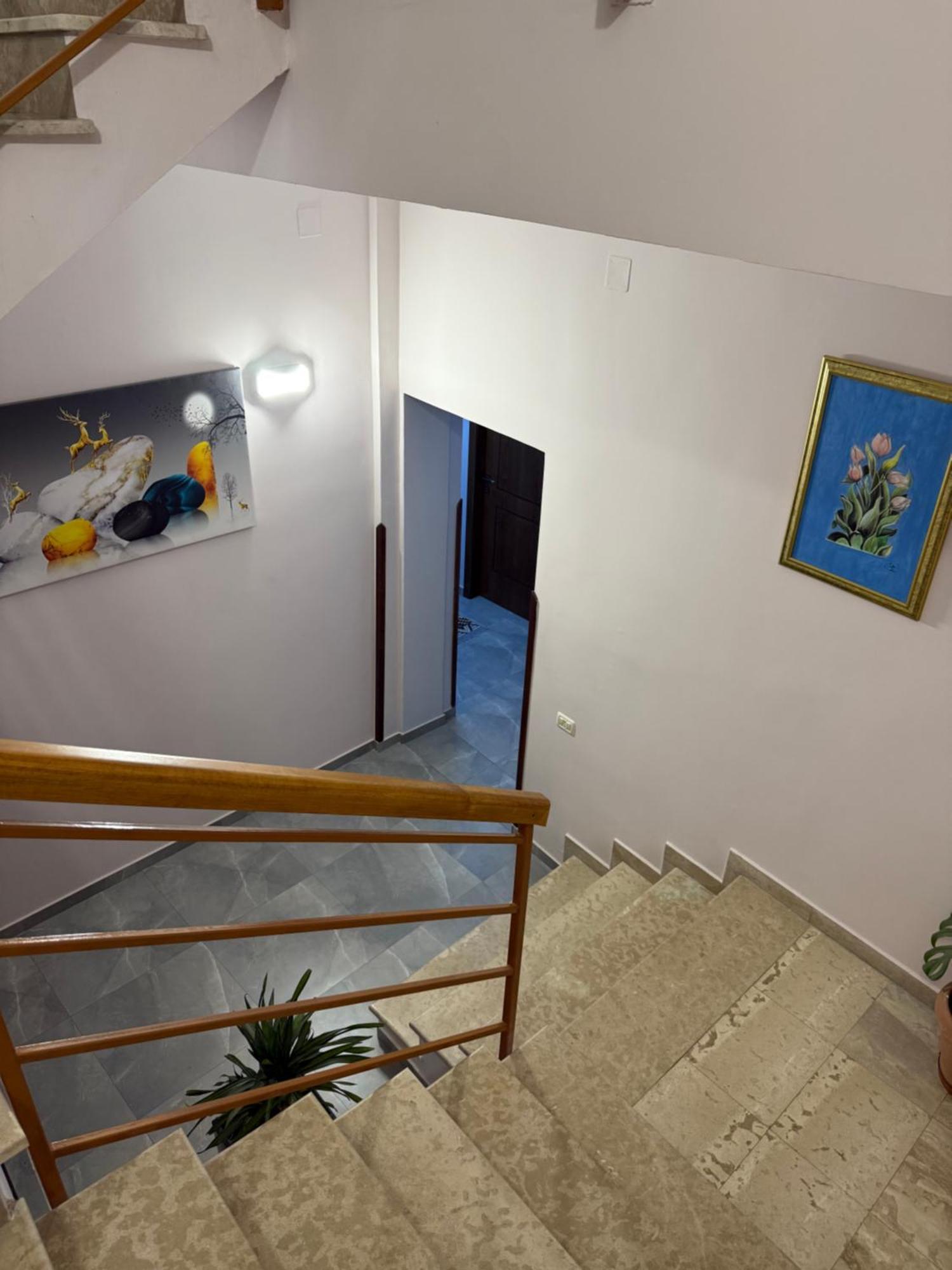 --Hotel Deal-- Rooms With Castle View Krujë Esterno foto
