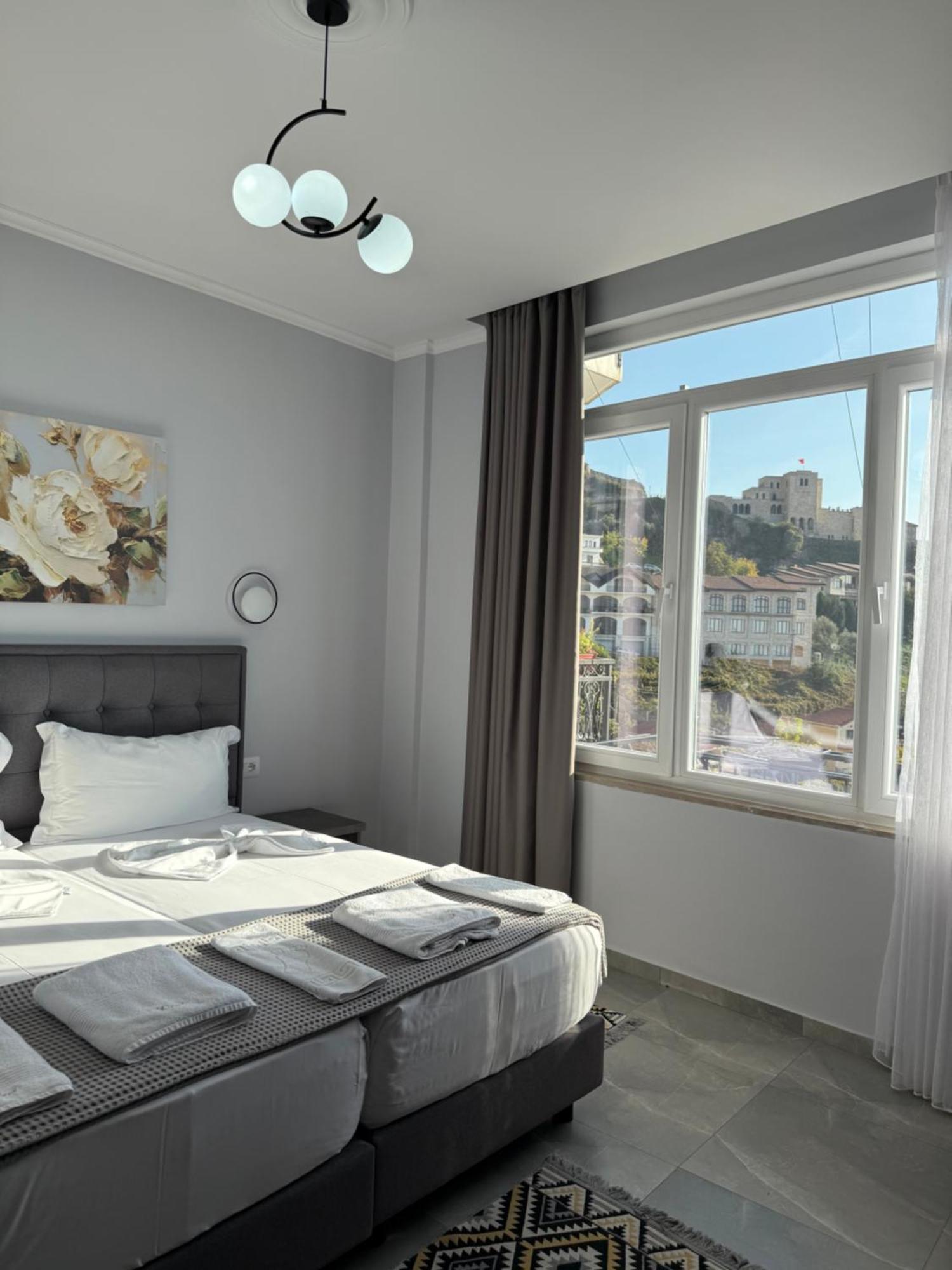--Hotel Deal-- Rooms With Castle View Krujë Esterno foto